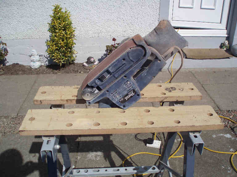 Bench sander